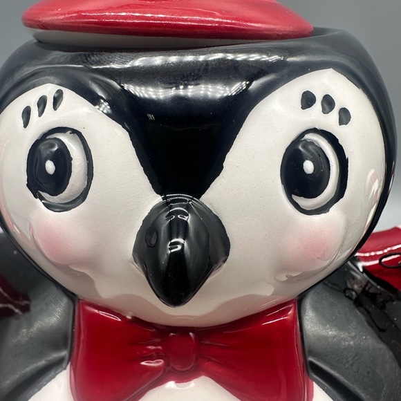 Carnival Cottage JoHanna Parker Magenta  porcelain holiday penguin teapot - Picture 7 of 10